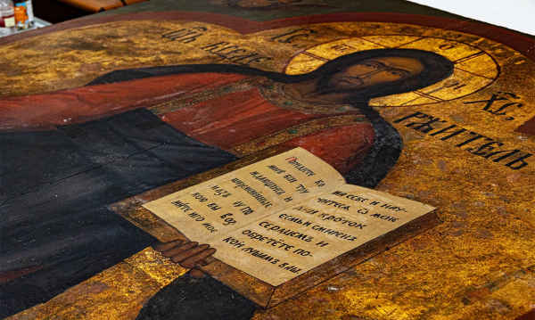 Икону «Спас Смоленский» из коллекции ГИМ реставрируют Икону «Спас Смоленский» из коллекции ГИМ реставрируют