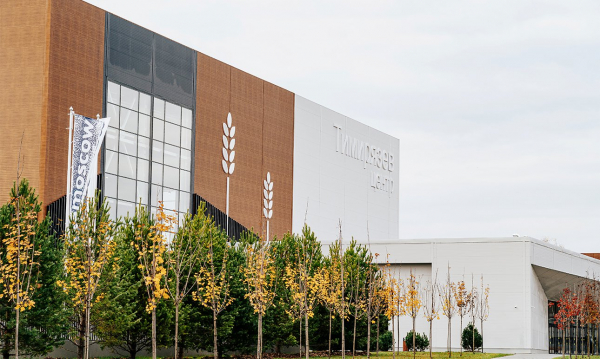 Пятнадцать тысяч квадратных метров Cosmoscow