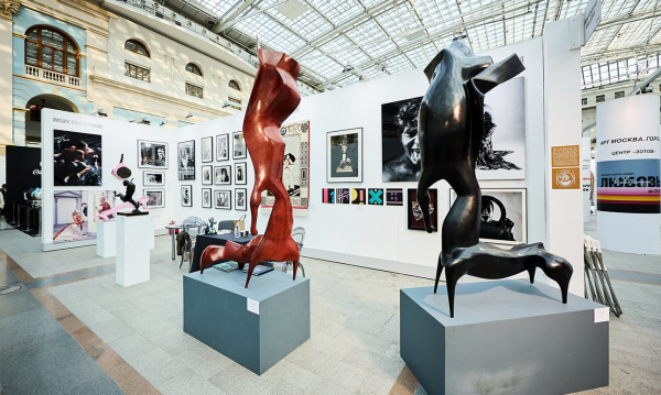 Что смотреть на «Арт Москве»: маскоты, крокодилы, космос и балет Что смотреть на «Арт Москве»: маскоты, крокодилы, космос и балет