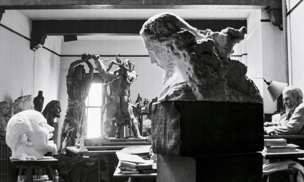 Сергей Коненков: место на пьедестале Сергей Коненков: место на пьедестале