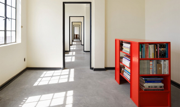 Здание архитектурного бюро Дональда Джадда возродилось из пепла Здание архитектурного бюро Дональда Джадда возродилось из пепла